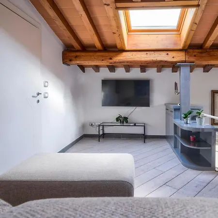 Pitti Design Apartment *