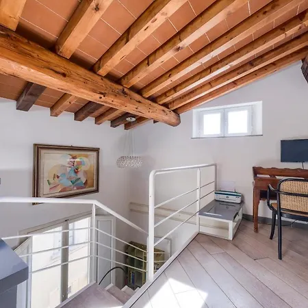 Pitti Design Apartment *